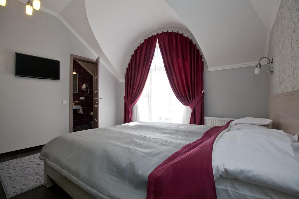 Hotel Marsen Vinnytsia Chambre photo